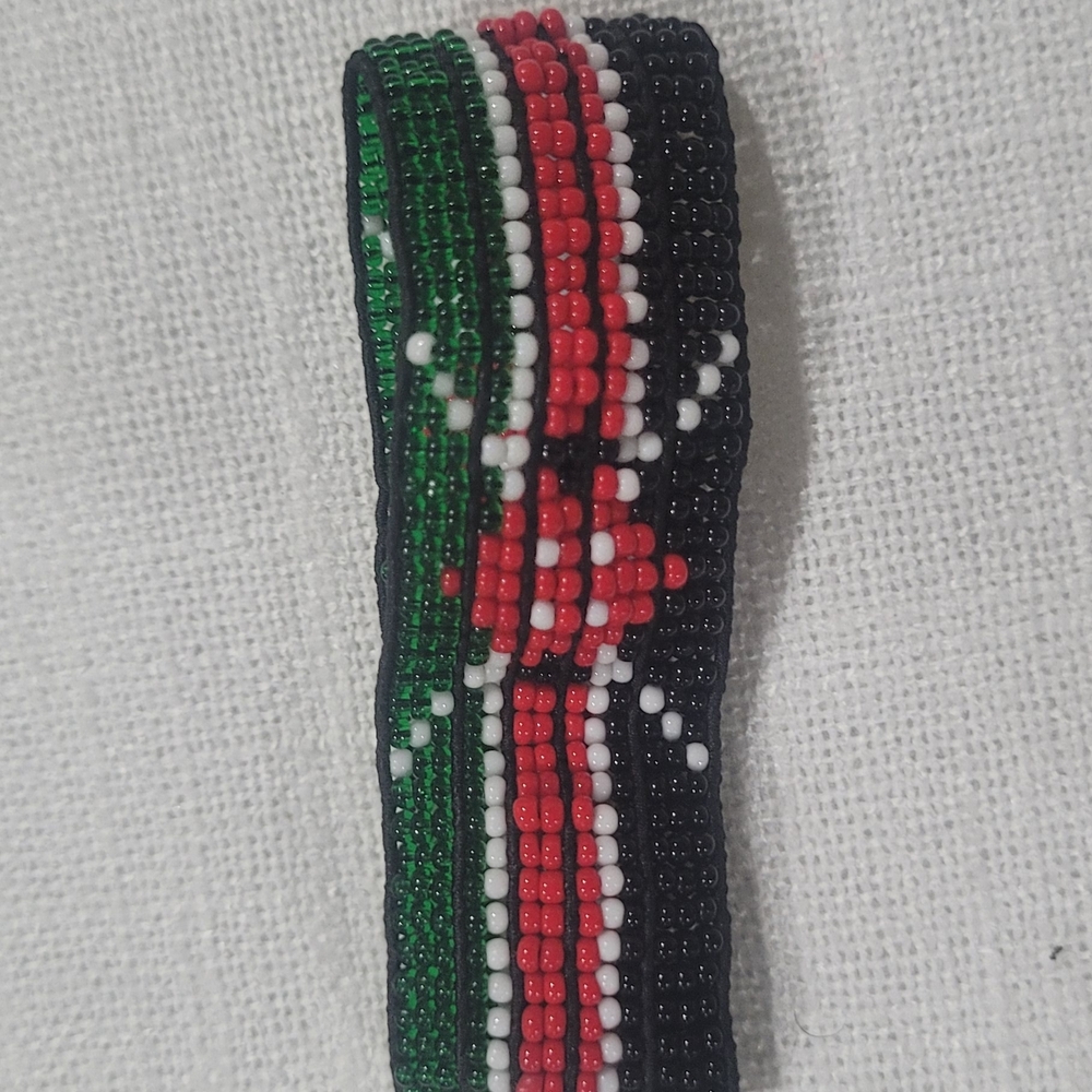 Colorful Beaded Bracelet with Intricate Design